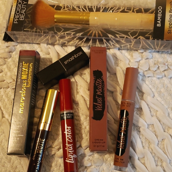 Victoria Secrets Liquid Lip